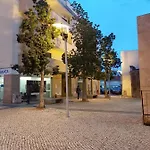 別荘 Casa Flor De Sal - Moradia No Centro De Faro!